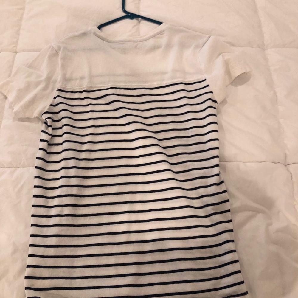 Old Navy T-shirt